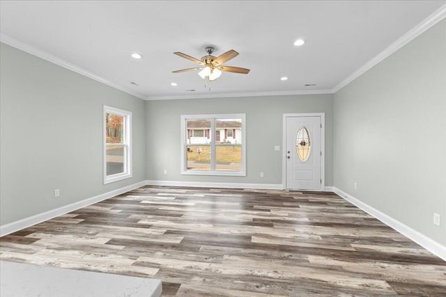 1948 Redwood RD, Roanoke, VA 24014