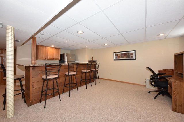 8222 Norwich AVENUE, Greenfield, WI 53220