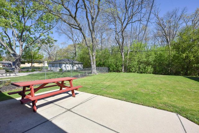 8222 Norwich AVENUE, Greenfield, WI 53220
