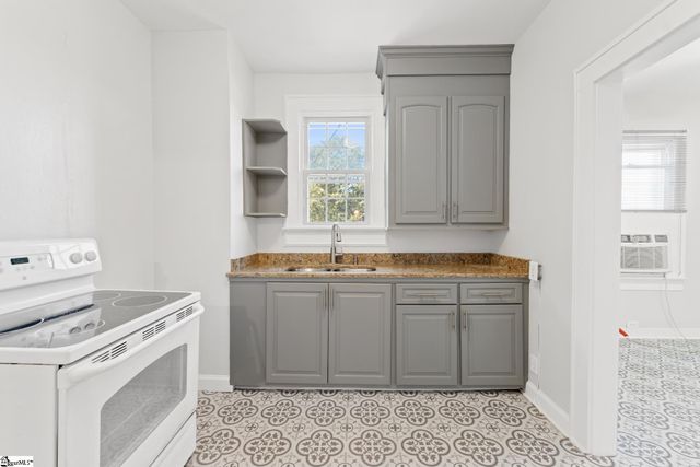 108 East B Avenue, Easley, SC 29640