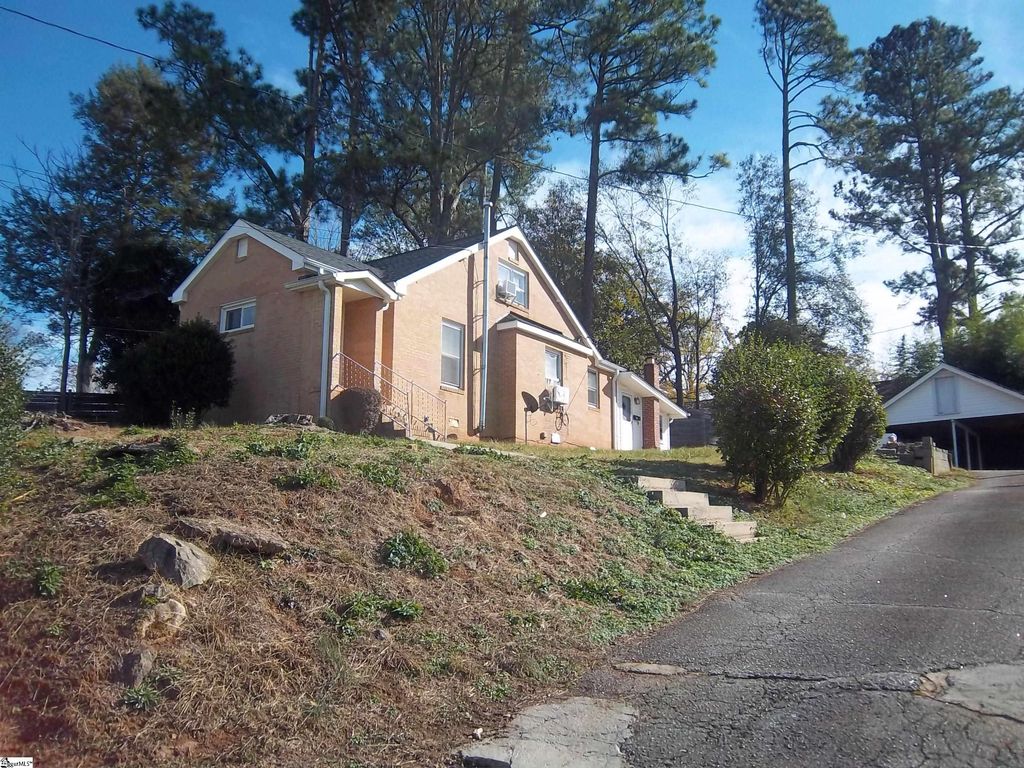 108 East B Avenue, Easley, SC 29640