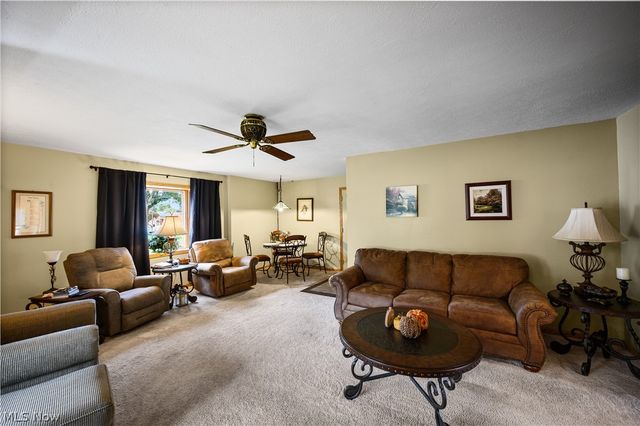 4800 9th Avenue, Vienna, WV 26105