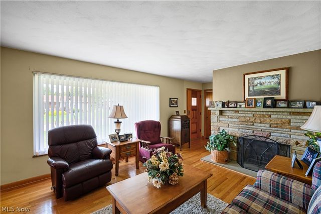 4800 9th Avenue, Vienna, WV 26105
