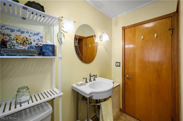 4800 9th Avenue, Vienna, WV 26105