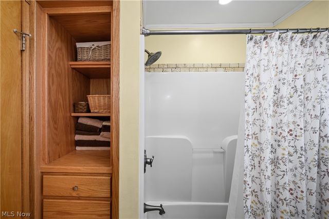 4800 9th Avenue, Vienna, WV 26105