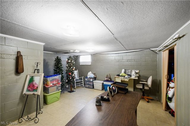 4800 9th Avenue, Vienna, WV 26105