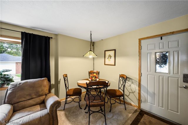 4800 9th Avenue, Vienna, WV 26105