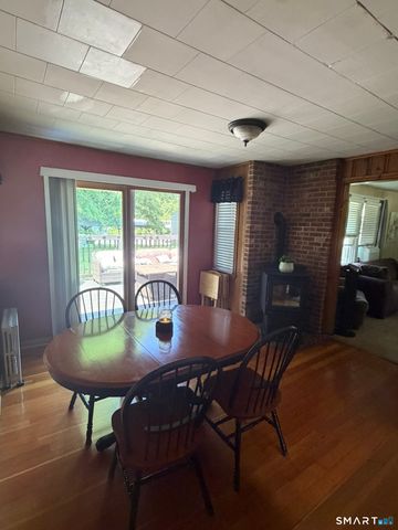 517 Davis Road, Killingly, CT 06239