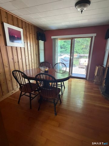 517 Davis Road, Killingly, CT 06239