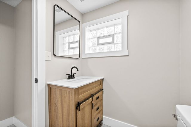 128 Evergreen Dr, Peters Twp, PA 15317