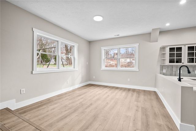 128 Evergreen Dr, Peters Twp, PA 15317