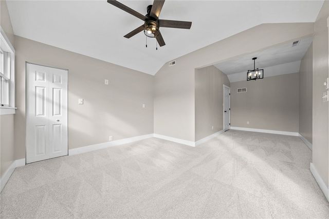 128 Evergreen Dr, Peters Twp, PA 15317