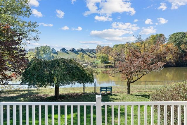 128 Evergreen Dr, Peters Twp, PA 15317