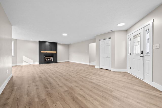 128 Evergreen Dr, Peters Twp, PA 15317