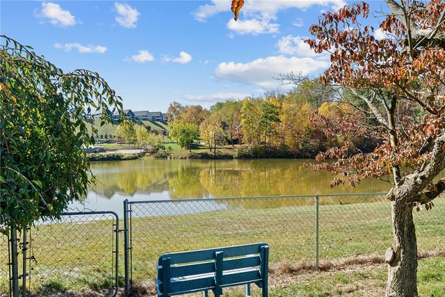 128 Evergreen Dr, Peters Twp, PA 15317