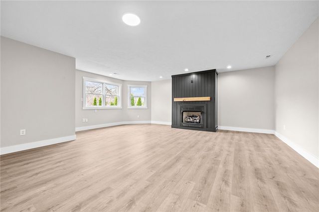 128 Evergreen Dr, Peters Twp, PA 15317