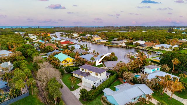 10742 SE Burgee Court, Hobe Sound, FL 33455