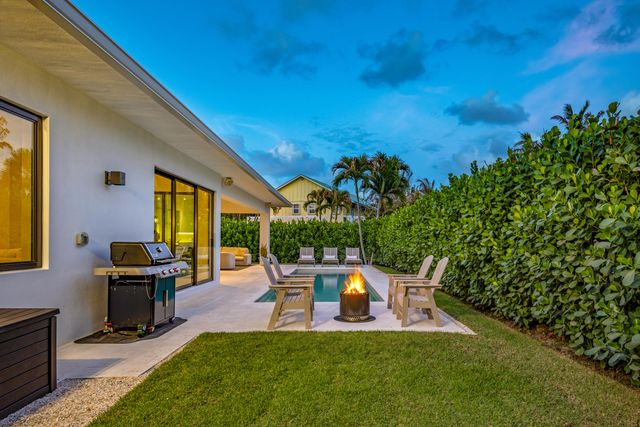 10742 SE Burgee Court, Hobe Sound, FL 33455