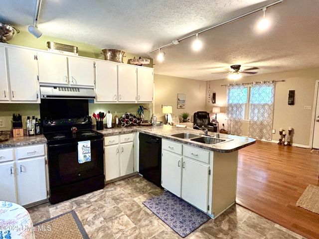 12720 Barnes Bridge Road, Laurinburg, NC 28352