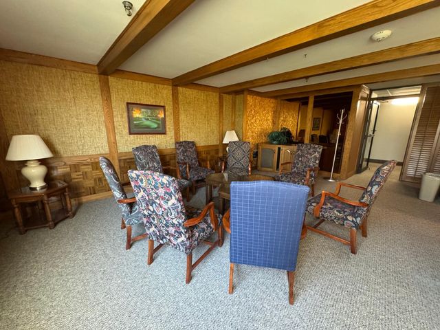 1181 Edgcumbe Road 404, Saint Paul, MN 55105