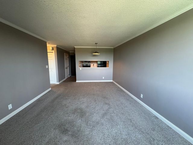 1181 Edgcumbe Road 404, Saint Paul, MN 55105