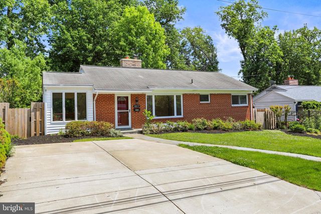 8417 FARRELL DR, Chevy Chase, MD 20815