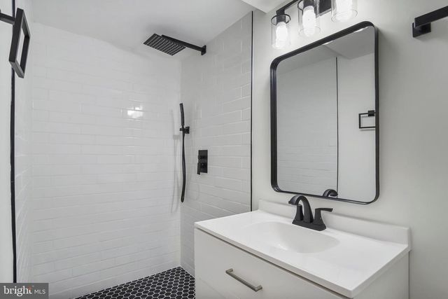 8417 FARRELL DR, Chevy Chase, MD 20815