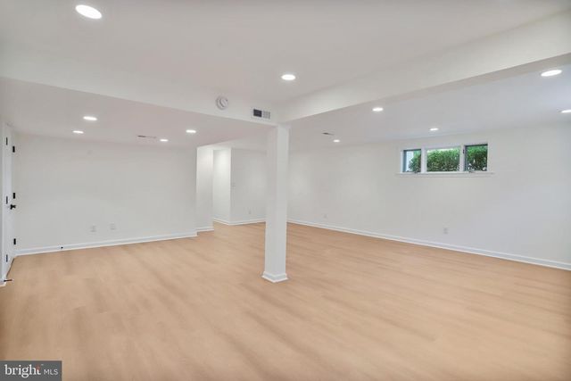 8417 FARRELL DR, Chevy Chase, MD 20815