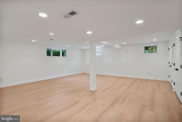 8417 FARRELL DR, Chevy Chase, MD 20815