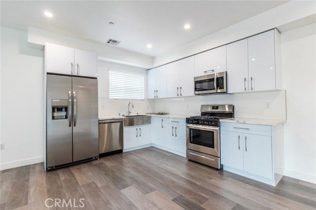 1818 Thurman, Los Angeles, CA 90019