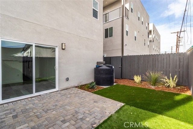 1818 Thurman, Los Angeles, CA 90019