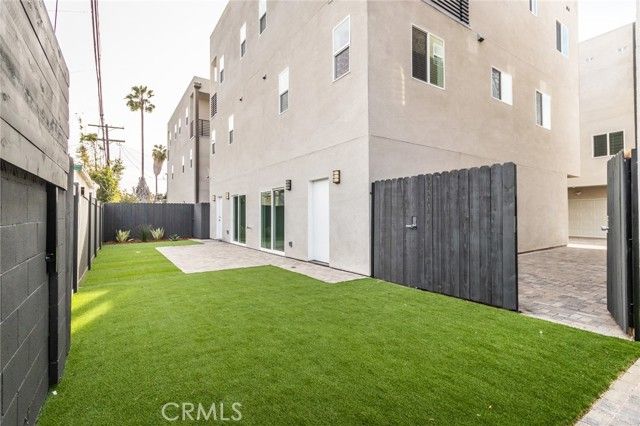 1818 Thurman, Los Angeles, CA 90019