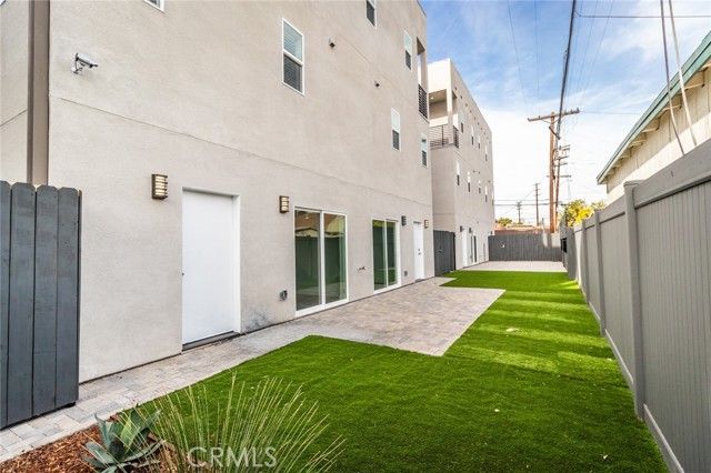 1818 Thurman, Los Angeles, CA 90019