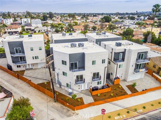 1818 Thurman, Los Angeles, CA 90019