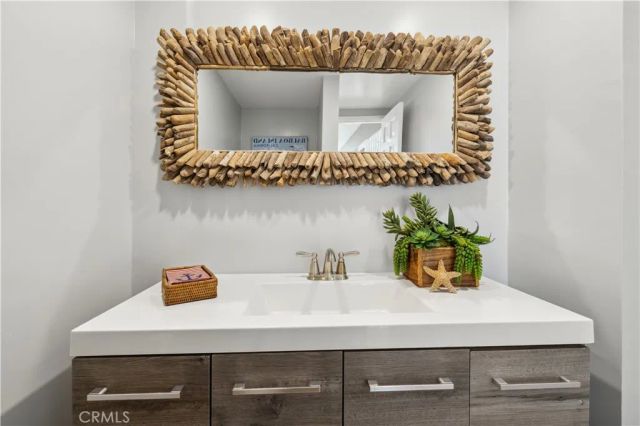 700 S Bay Front, Newport Beach, CA 92662