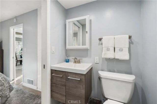 700 S Bay Front, Newport Beach, CA 92662