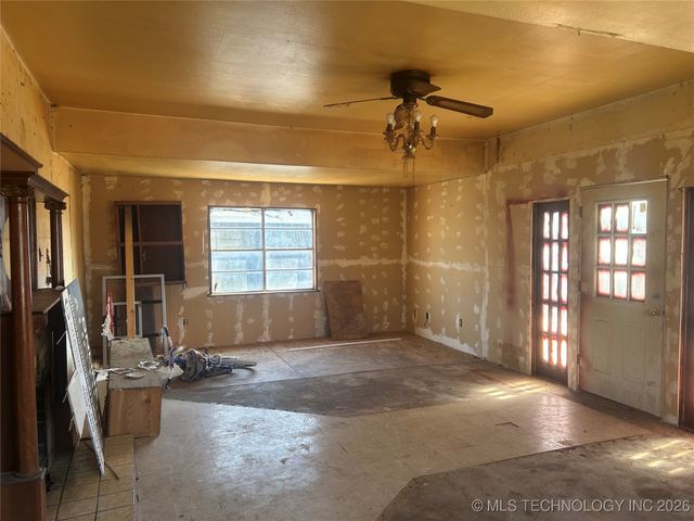 233 W Madison Avenue, Mcalester, OK 74501