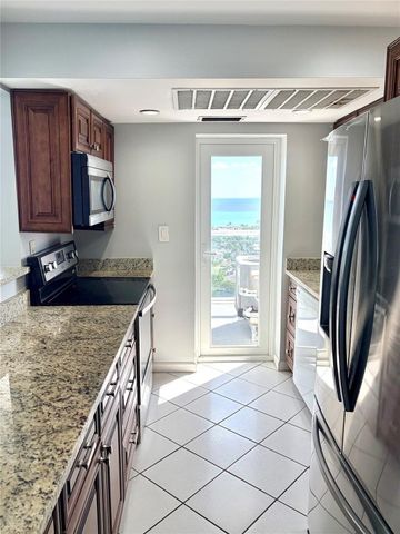 2701 N Ocean Boulevard 17C, Fort Lauderdale, FL 33308