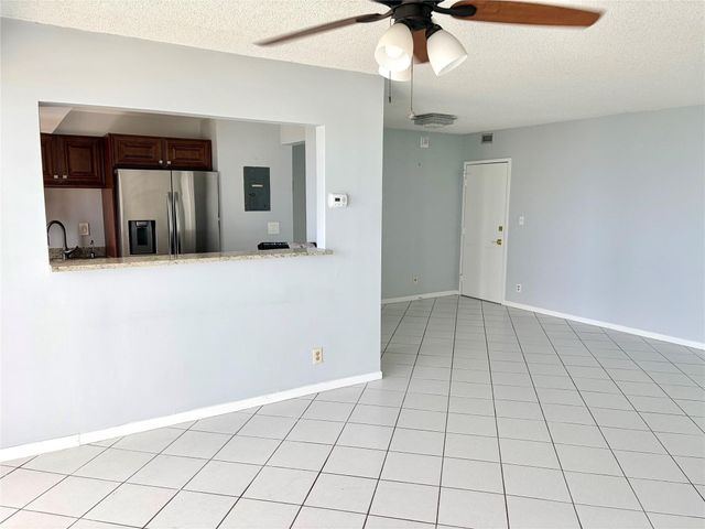 2701 N Ocean Boulevard 17C, Fort Lauderdale, FL 33308