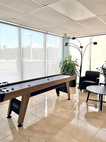 2701 N Ocean Boulevard 17C, Fort Lauderdale, FL 33308