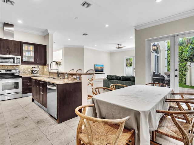 3555 Forest View Cir, Dania Beach, FL 33312