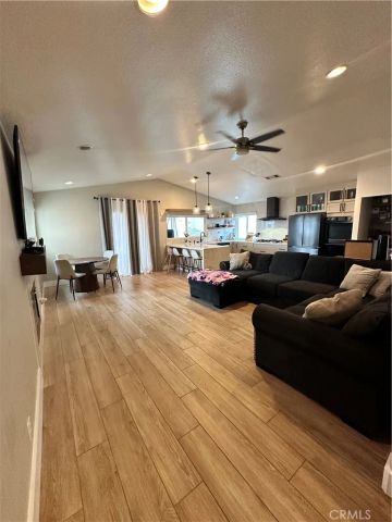 5504 N Mountain, San Bernardino, CA 92407