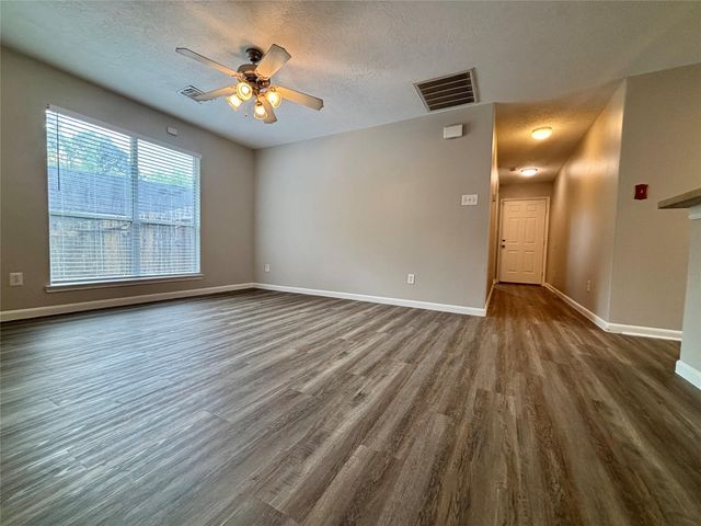 8816 E Buffalo Circle, Willis, TX 77378