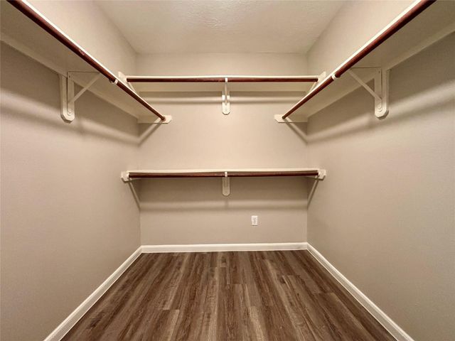 8816 E Buffalo Circle, Willis, TX 77378