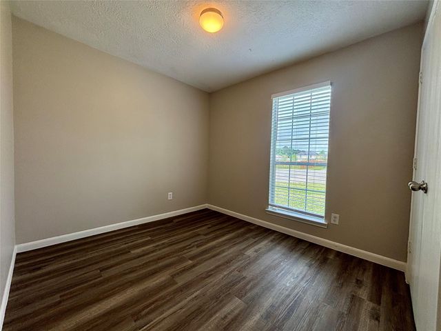 8816 E Buffalo Circle, Willis, TX 77378