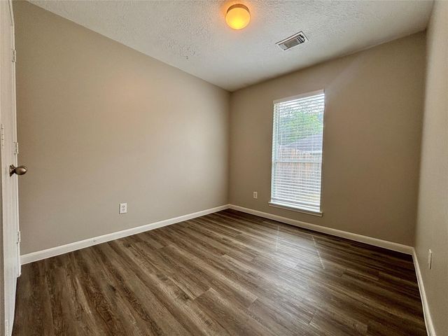 8816 E Buffalo Circle, Willis, TX 77378