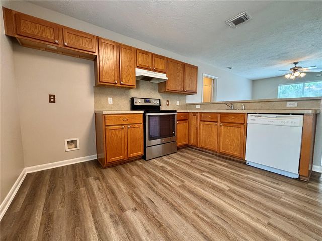 8816 E Buffalo Circle, Willis, TX 77378