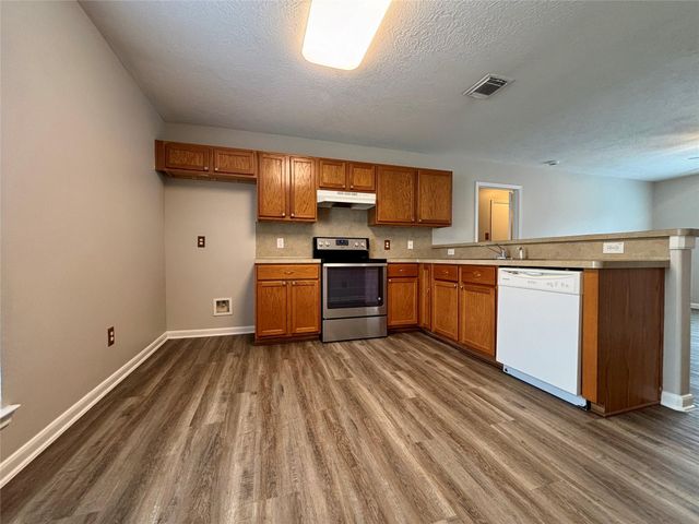 8816 E Buffalo Circle, Willis, TX 77378