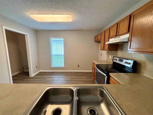 8816 E Buffalo Circle, Willis, TX 77378