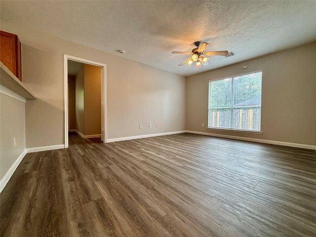 8816 E Buffalo Circle, Willis, TX 77378